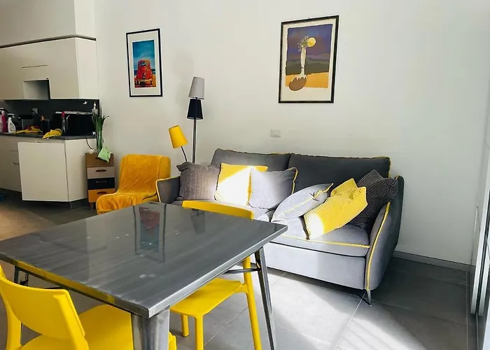 Cosy In The Greenest Corner Of Trastevere Апартаменты Рим